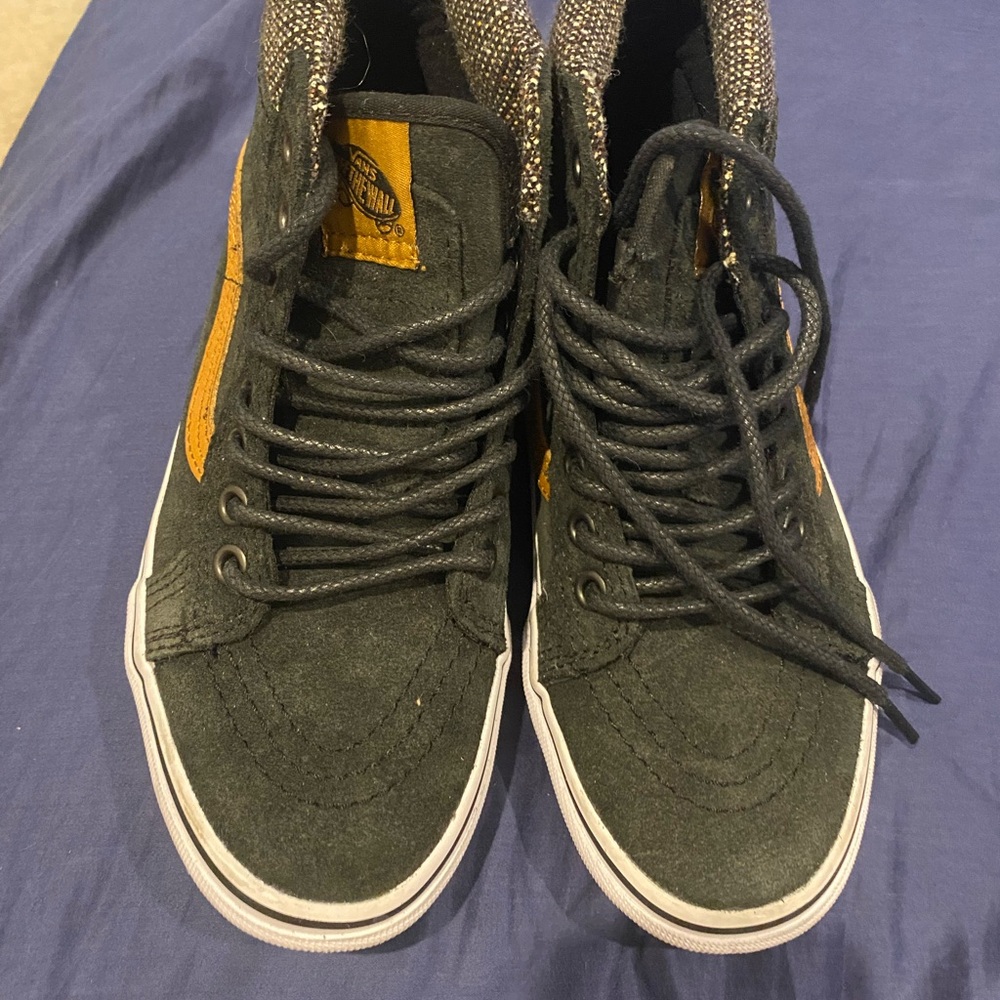 Vans sk8 high tops women’s size 6 new